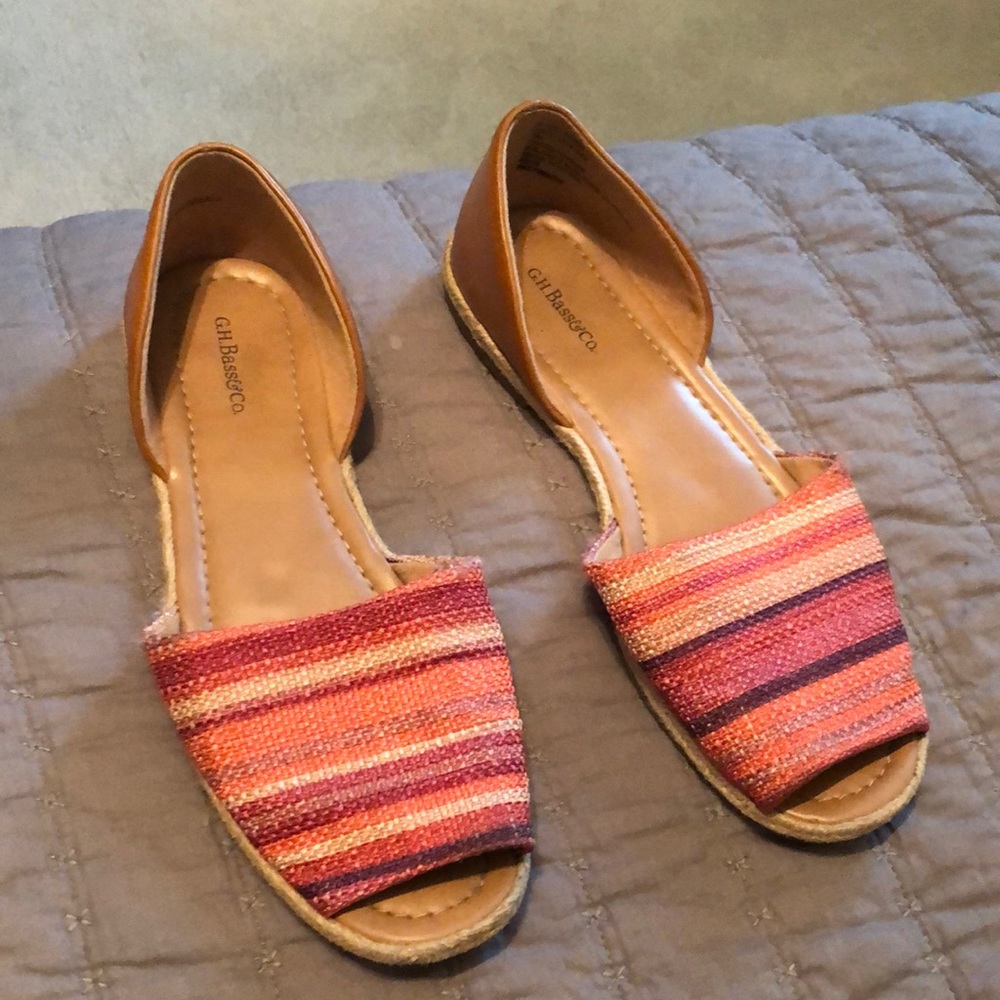 Cute flat shoes